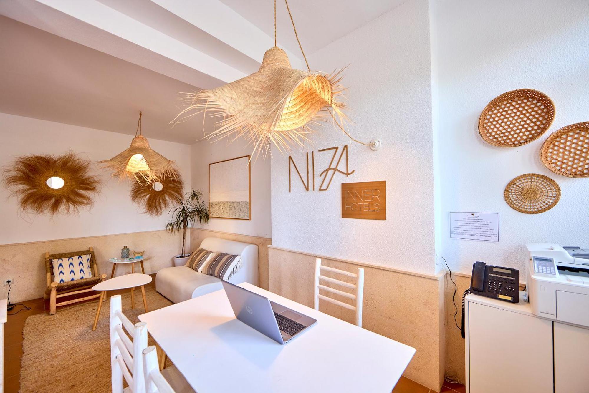 Inner Niza *